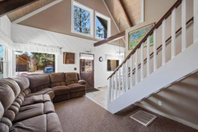 Sleepy Hollow Lodge-BBQ,FIREPLACE,GREAT LOCATION!, Big Bear Lake